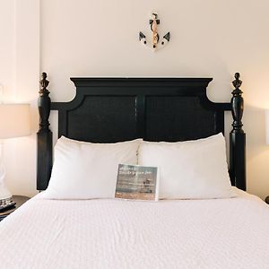 Chambre Standarde Lit Queen-Size